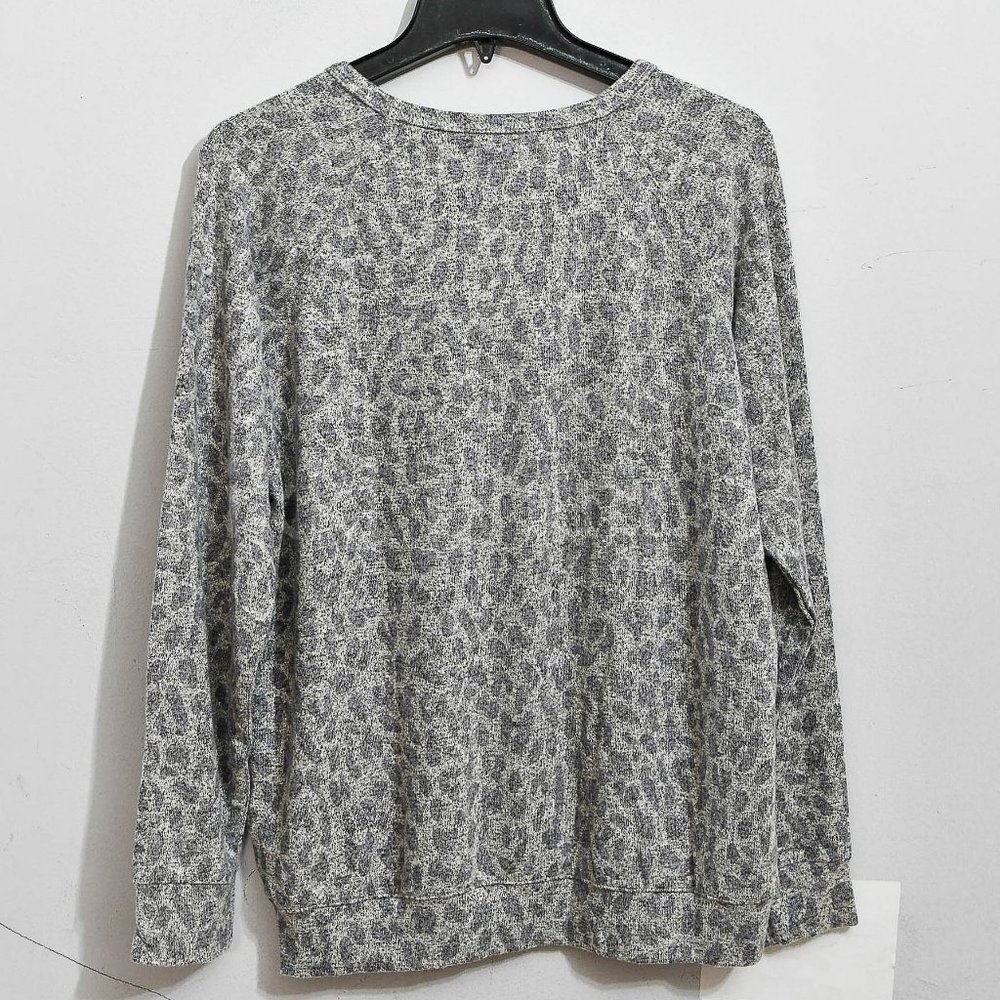NWT Buffalo David Bitton Ladies’ Printed Long Sleeve Cozy Top Heather Grey- - Picture 4 of 5
